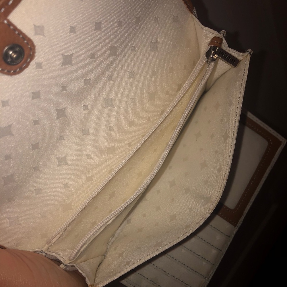 Large Fossil Wallet - Picture 3 of 4